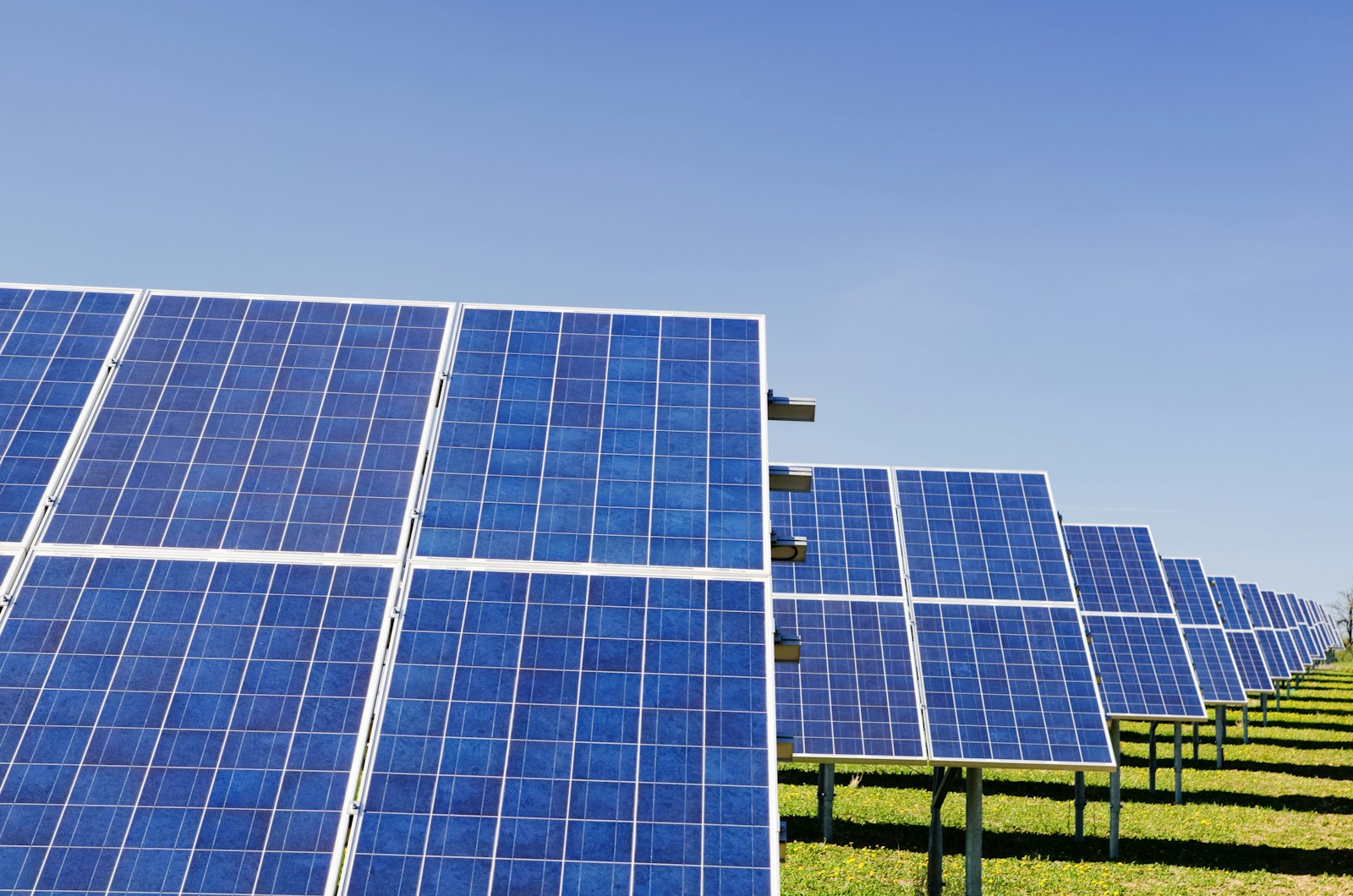 Detalhe de placas fotovoltaicas